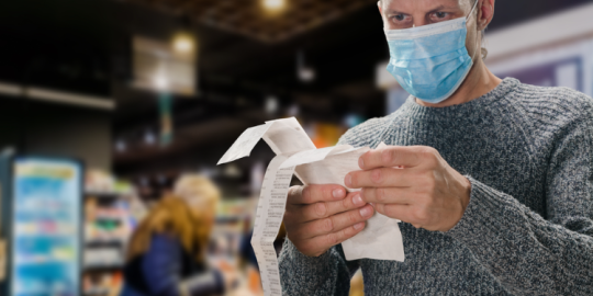 Expat.com survey: 51% of Americans abroad affected by spike in cost of living