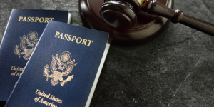 Immigration agencies: how to avoid scams?