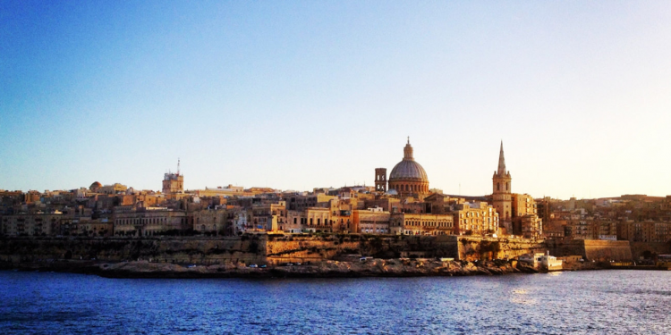Pros and cons of moving to Malta