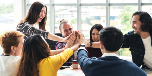 Expatriation professionnelle : Quelle importance faut-il accorder aux valeurs de l'entreprise qui nous embauche ?