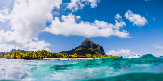 Hiking Le Morne mountain