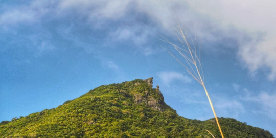 Hike on the Le Chat et La Souris mountain