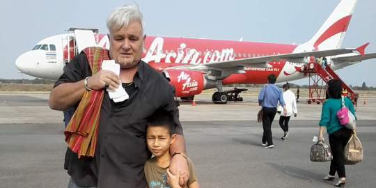 Être retraité en Isan, Thaïlande : entre modernité et vie pastorale