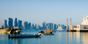 Le Qatar modernise son système de recrutement de travailleurs étrangers