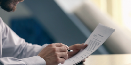 &iquest;C&oacute;mo negociar un contrato en el extranjero si te trasladas en familia? 