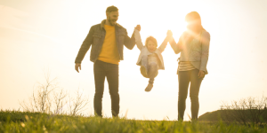 Expatriés français et parents : voici ce qui change pour vous en 2023 !