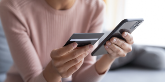 G&eacute;rer ses finances quand on vit &agrave; l'&eacute;tranger : mode d'emploi