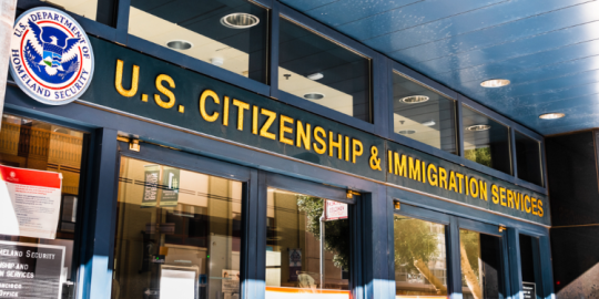 Gli Stati Uniti aumentano il costo dei visti