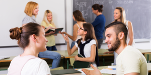 Expatriation professionnelle en 2024 : quelles sont les langues à maîtriser absolument ?