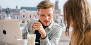 What are the challenges faced by digital nomads worldwide?