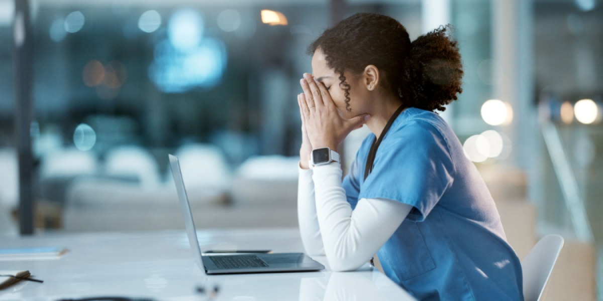 infirmière subissant un burnout