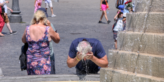 Come sopravvivere alle ondate di calore quando vivi all'estero