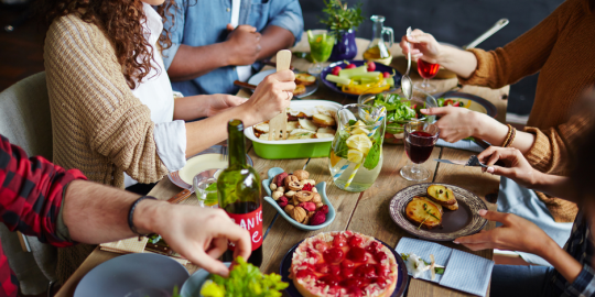 5 expat bloggers reveal their recipe for happiness