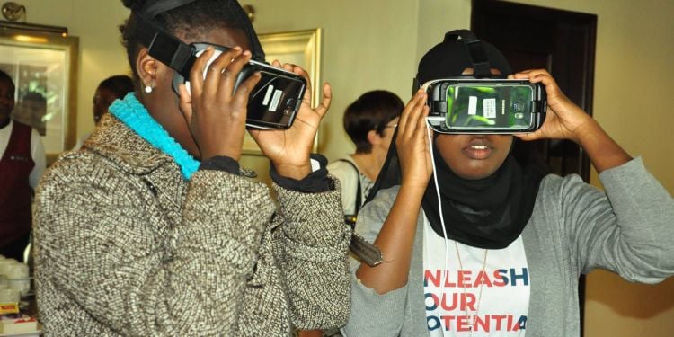 ALU students technology