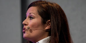 Expat, international analyst, commentator and writer, Alana Moceri talks to Expat.com