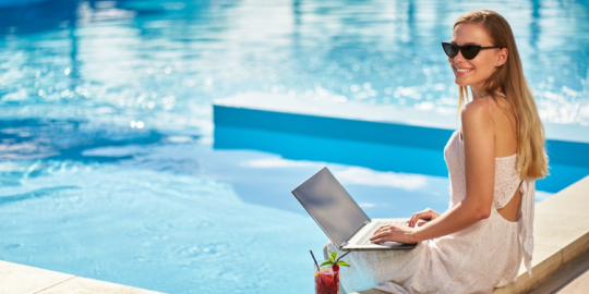 Trabajar y vacacionar a la vez, la nueva tendencia, 'trabaciones' 