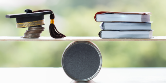 Costi dell'istruzione in aumento a livello mondiale: perch&eacute; studiare all'estero pu&ograve; essere vantaggioso