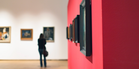 Shadows and scales: A monochromatic journey into the heart of the Port-Louis Bazaar