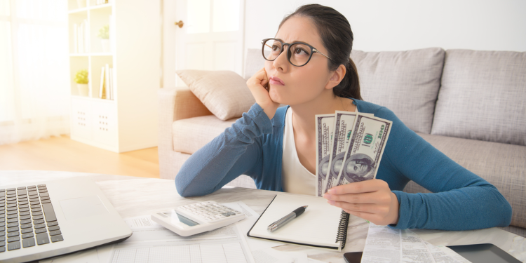 young woman budgeting