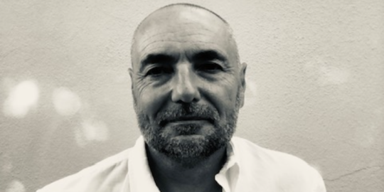 Chris Antone&nbsp;: de l'expatriation &agrave; l'&eacute;criture, un voyage au Portugal