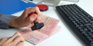 Immigration : les derniers changements à connaître avant de partir à l'étranger