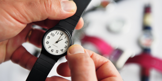 How new expats can conquer time changes