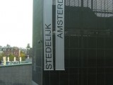 Grandiose et majestueux Stedelijk Museum: l’Art avec un grand A.