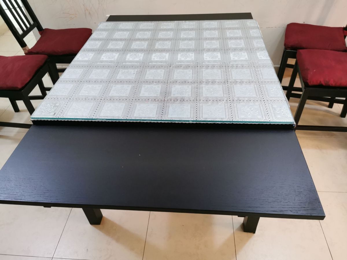 Dining table with chairs, furniture in Qatar