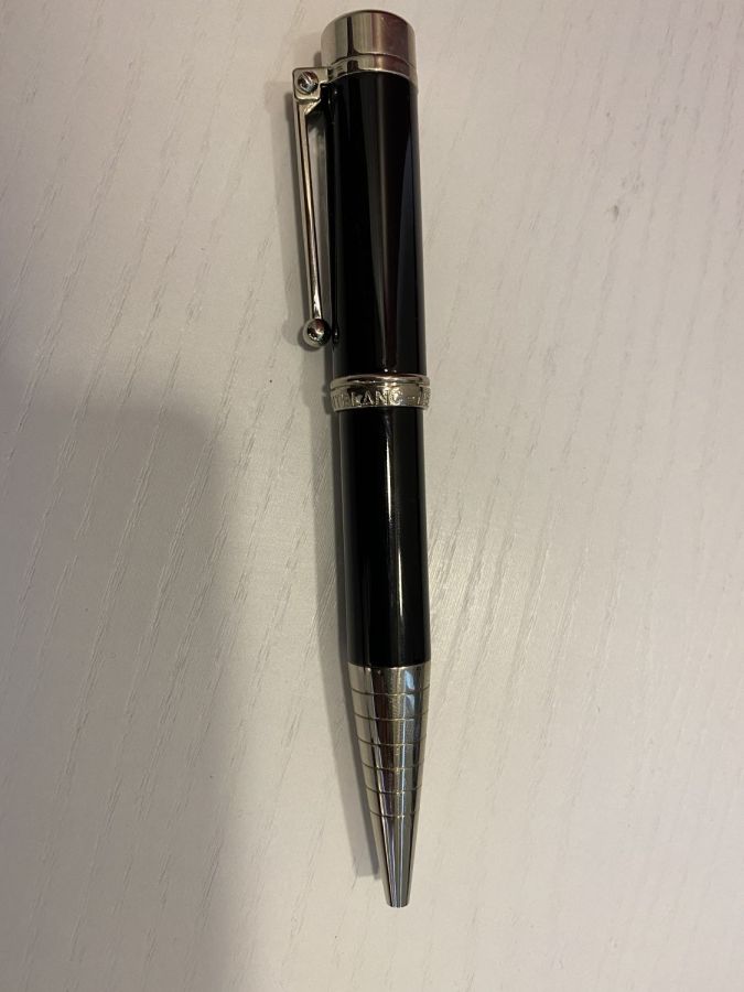 Mont Blanc pen , clothing and accessories Al JanabÄ«yah in Bahrain