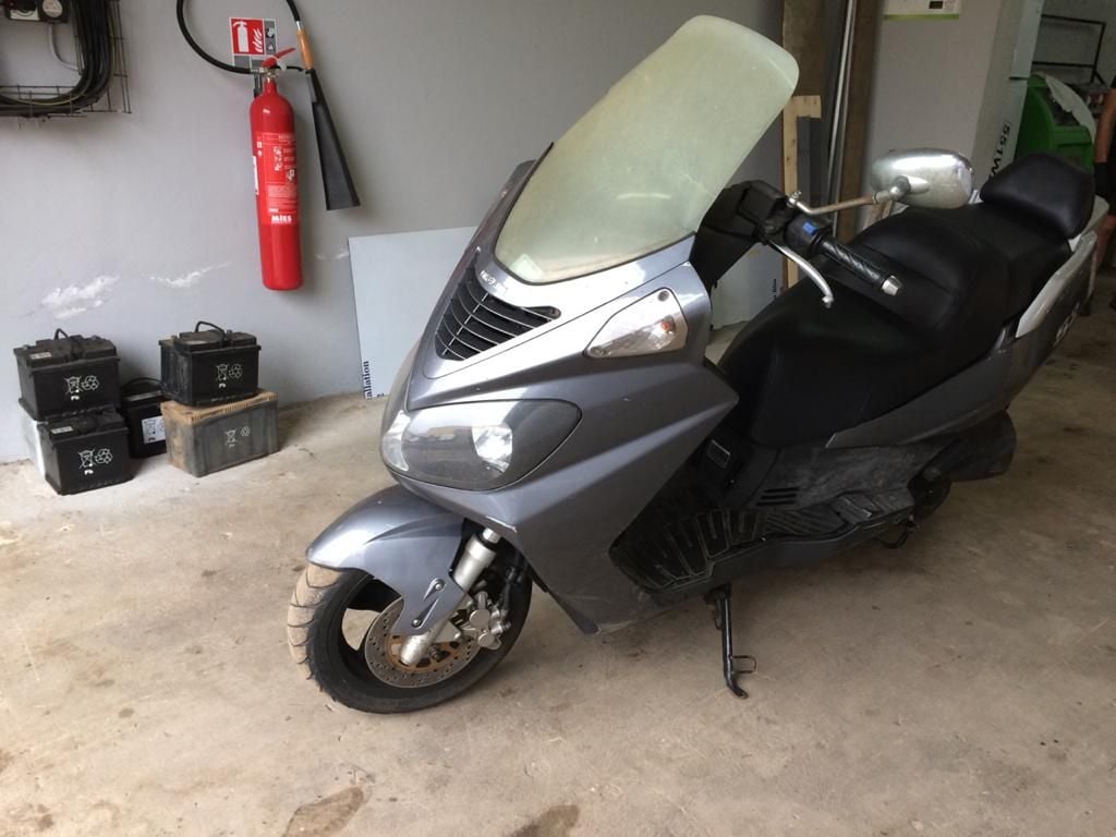 Scooter daelim 125, achat et vente de motos Noumea en Nouvelle