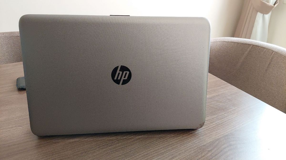 Hp 15 inch laptop (2015), computers, laptops Doha in Qatar