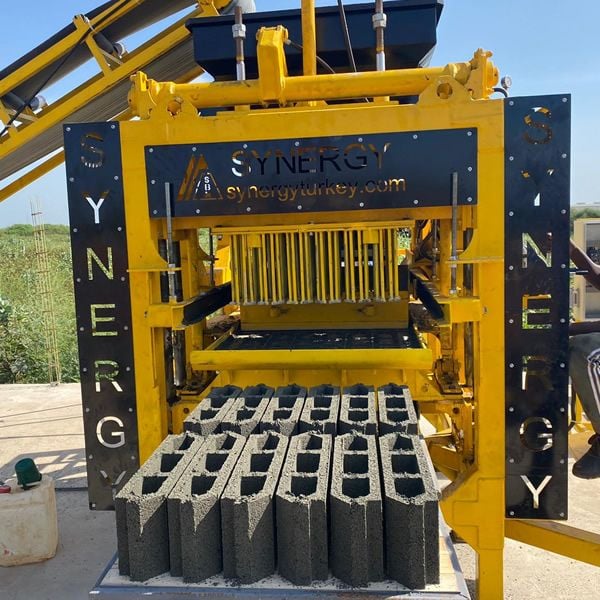 Machine a Parpaing Automatique OTT Globale