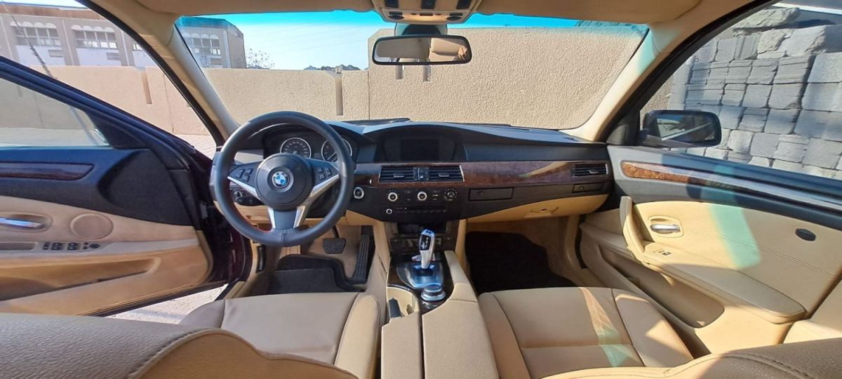 SUPER CLEAN BMW 525i MODEL 2007 FOR SALE., cars for sale Muscat in Oman