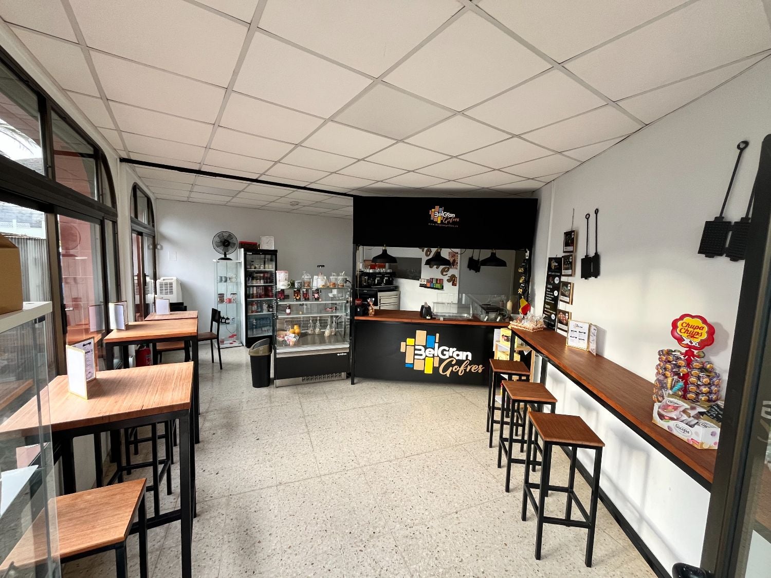 DA CONSEGNARE: ATTIVITÀ DI PREPARAZIONE E VENDITA DI PRODOTTI BELGI (waffle, biscotti, ecc.) VENDITA A PROFESSIONISTI E VENDITA DIRETTA