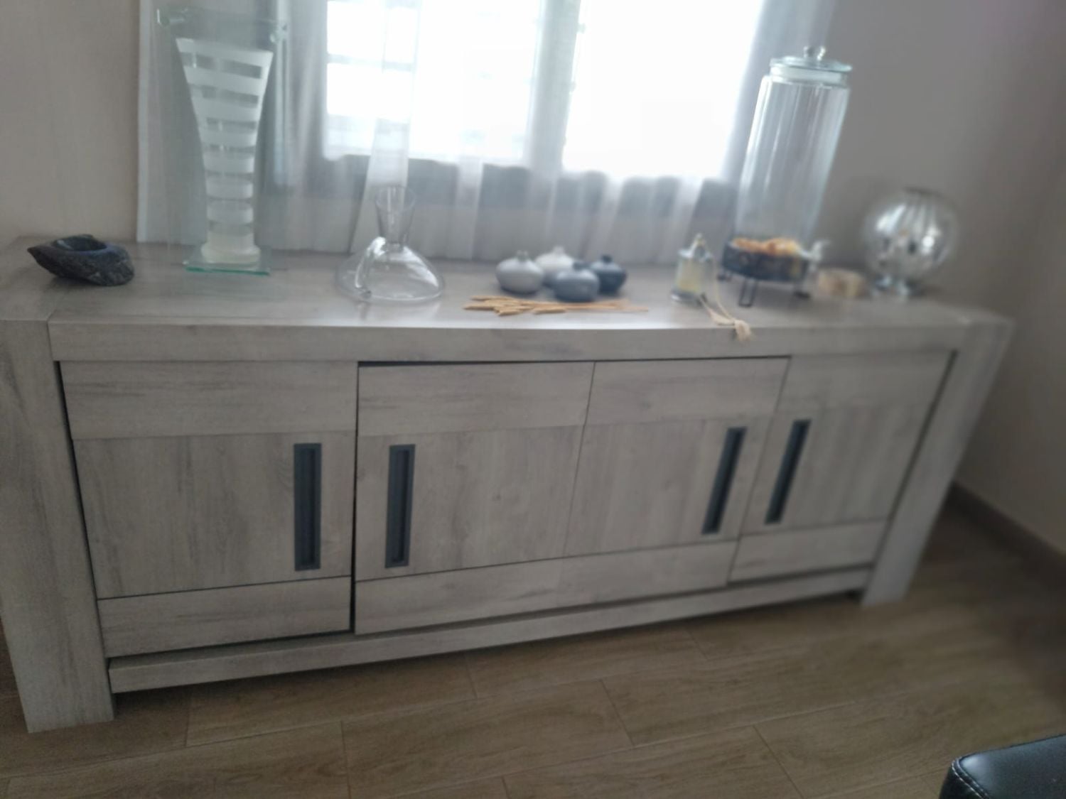 Vends buffet 4 portes 