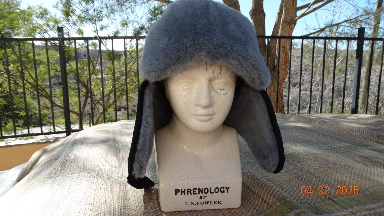 NEW! 1 Soft and supple blue-grey sheepskin/lambskin hat