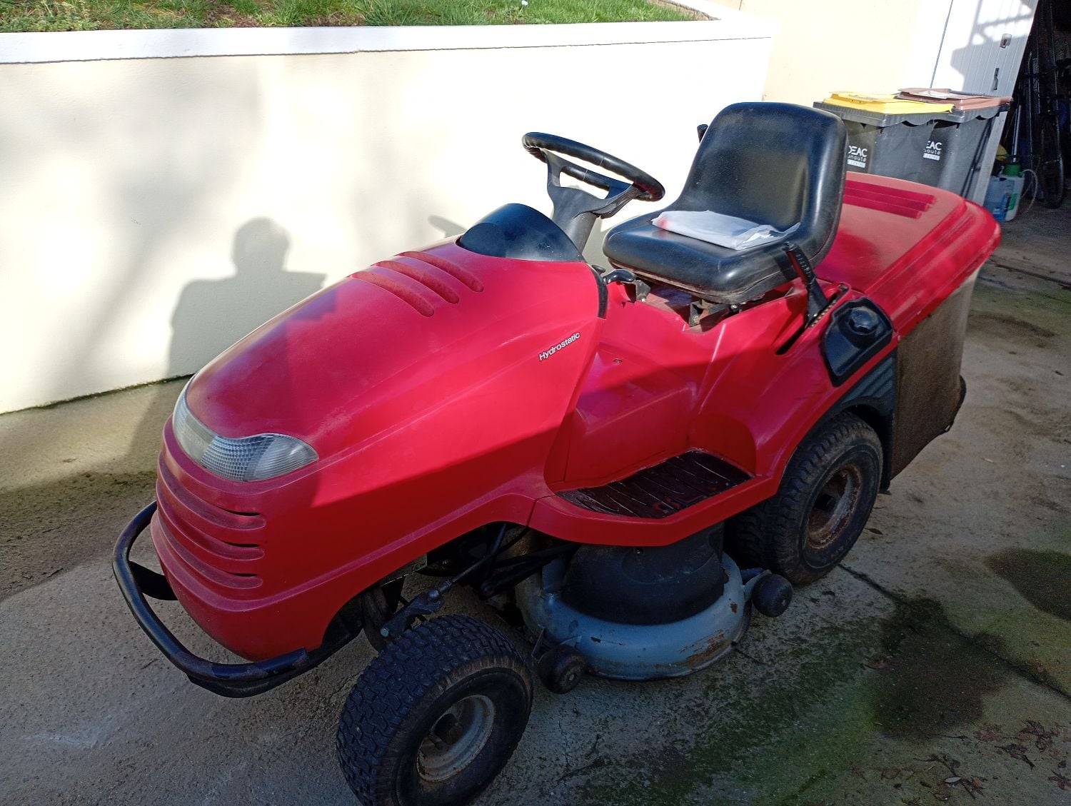 Honda HF2417HME Sit On Hydrostatic Lawnmower 