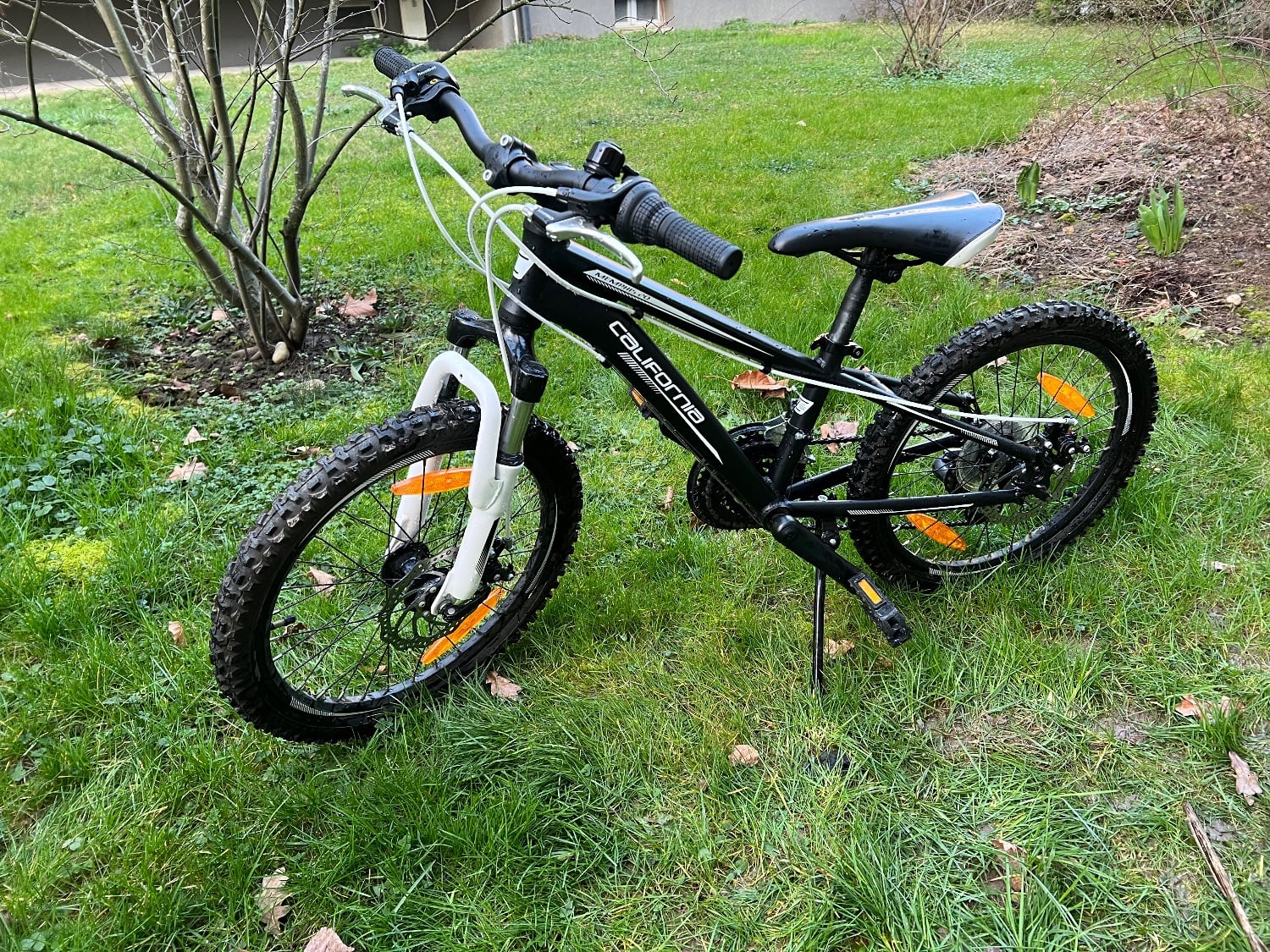 I'm selling a children's bicycle 