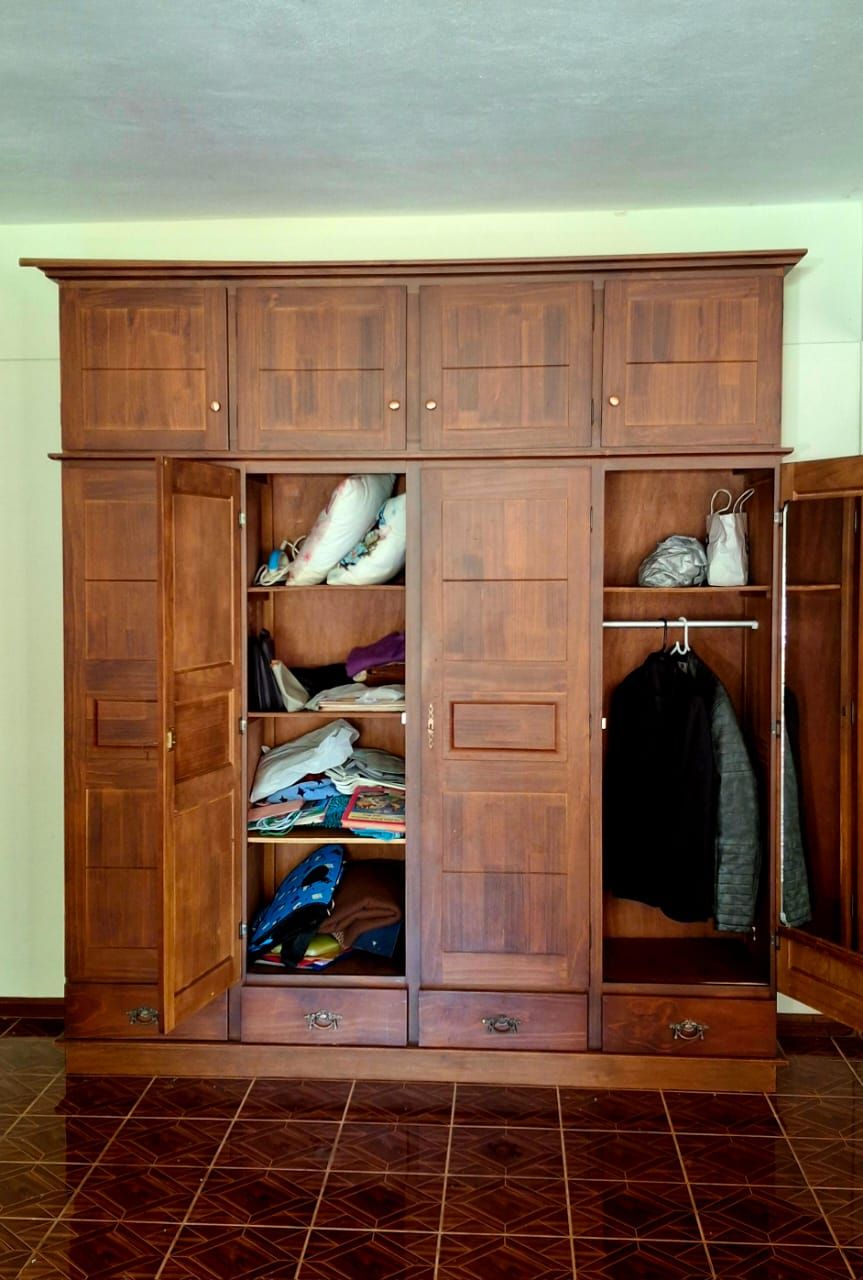 Wardrobe for sale 