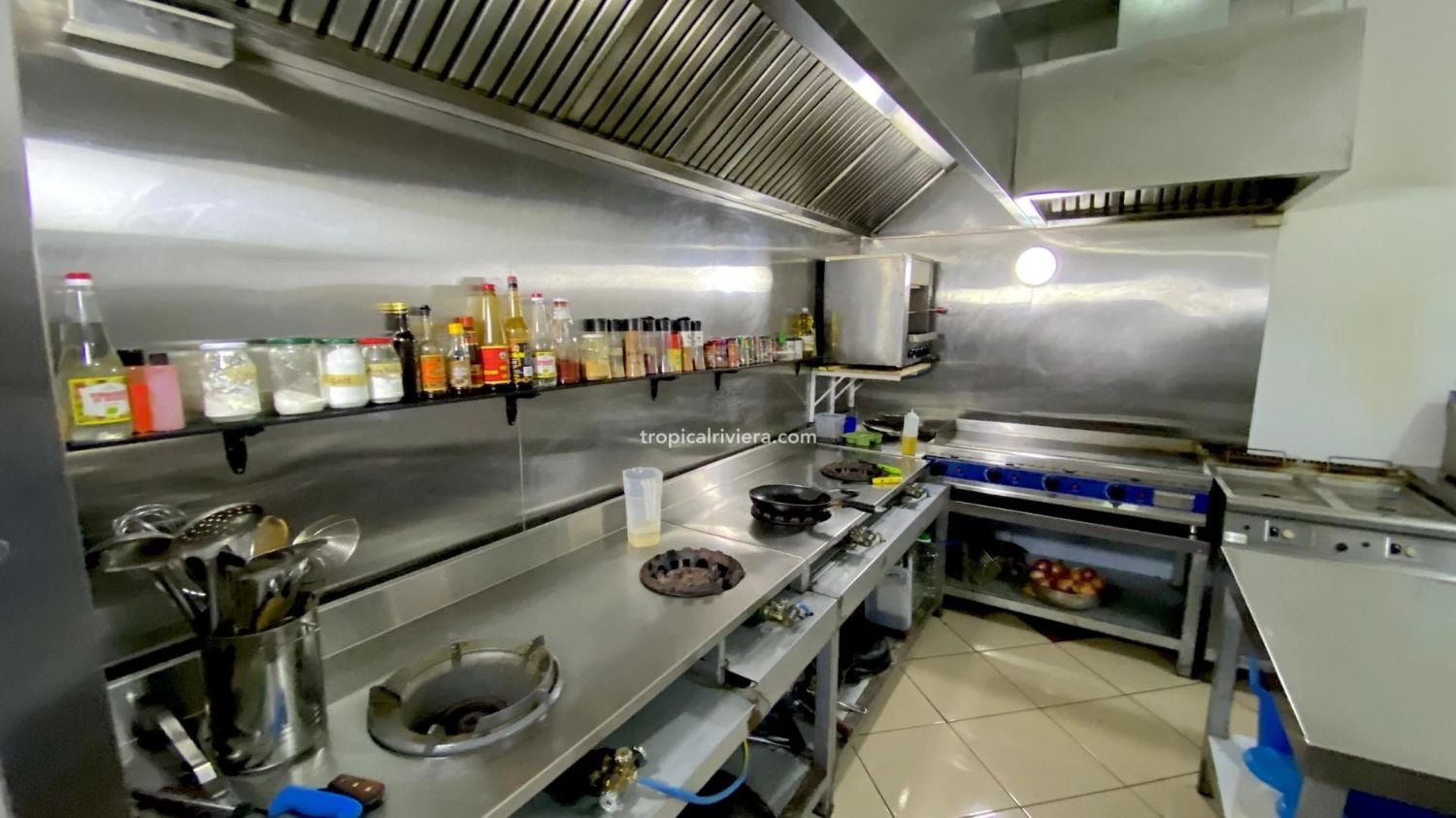 Turnkey Bar restaurant for sale in Calodyne with Alchohol Permit