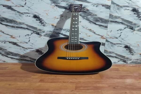 Guitar YAMAHA F-6000EQ
