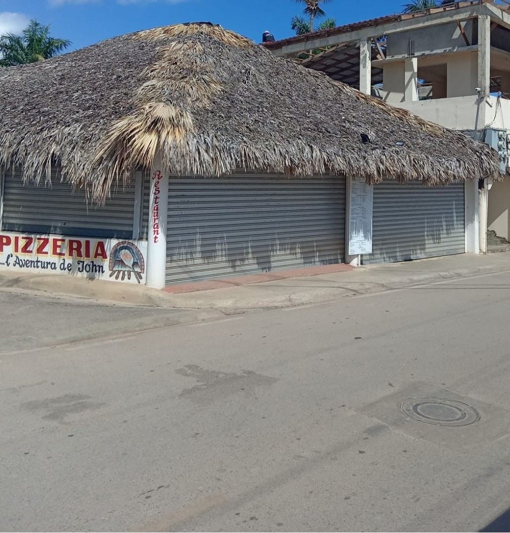 Restaurant avec les murs à vendre – Opportunité rare à Las Galeras (Péninsule de Samaná – République dominicaine)