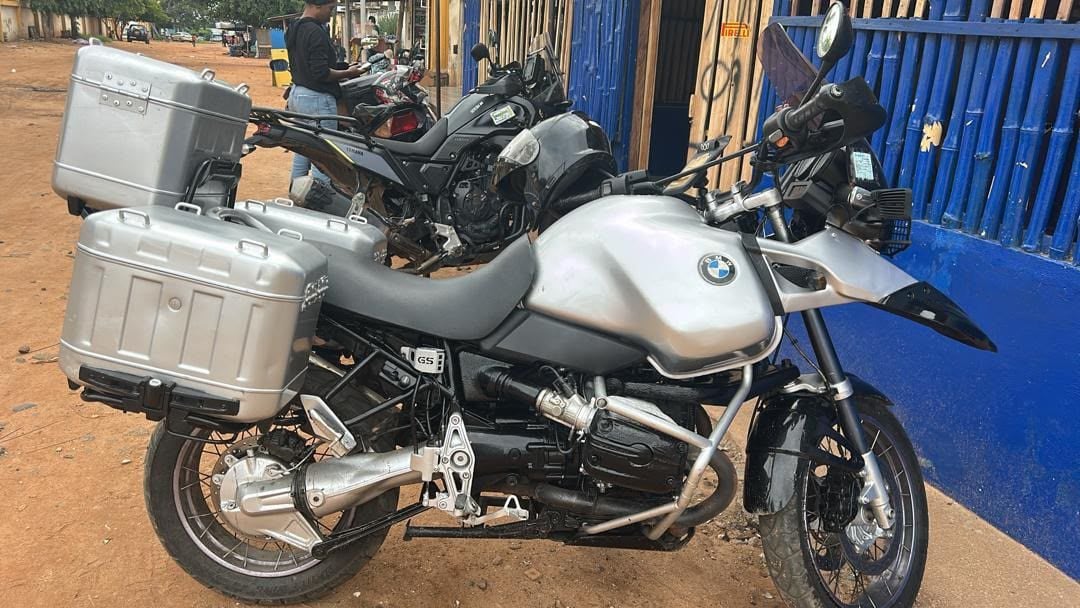Moto BMW 1150cm GS ADVENTURE très bon état. 