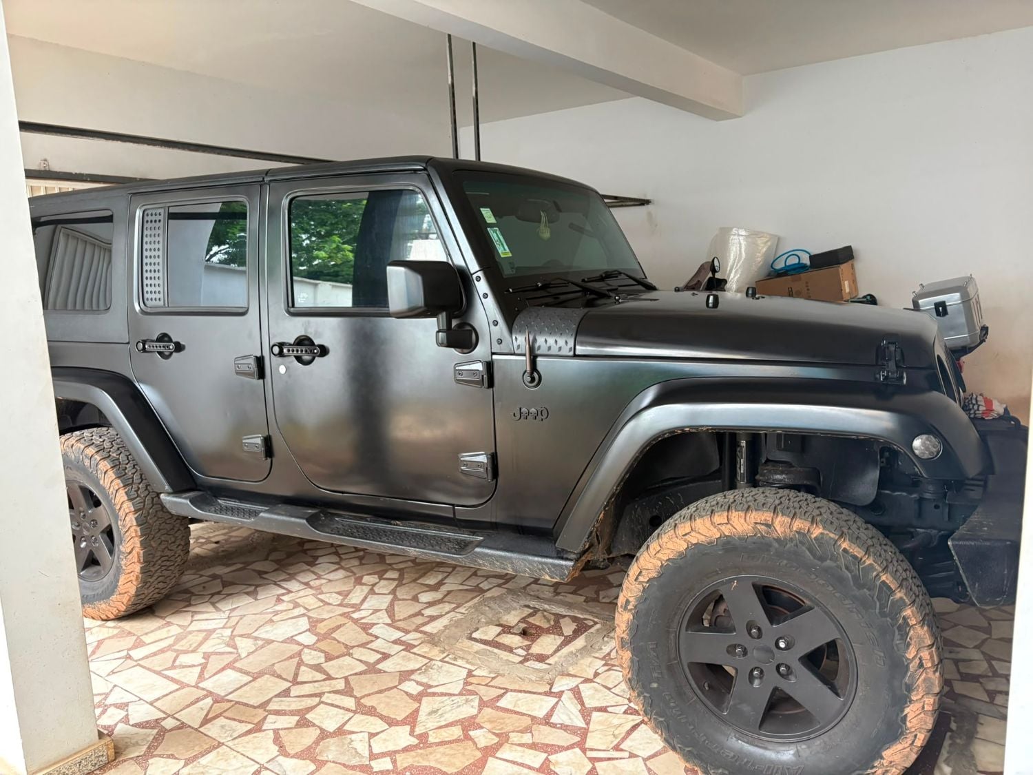 JEEP WRANGLER JK UNLIMITED 3,6L V6 SAHARA BVA 5 PORTES