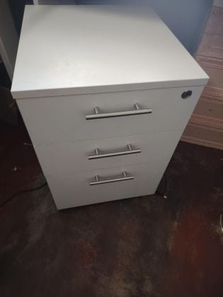 meuble bureau a tiroir