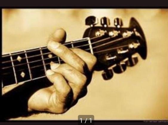 One to one guitar lessons 20€ per hour 15€ per person if more than one