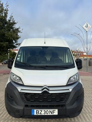 Fourgon 3t5 superéquipé