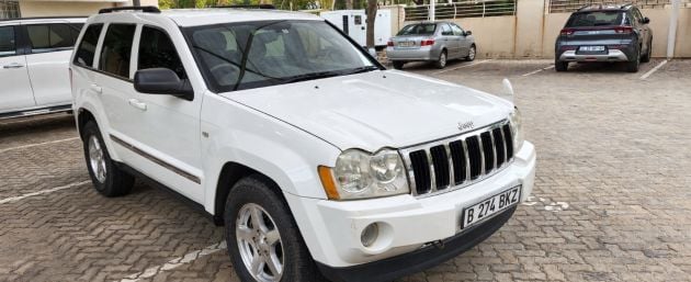 2005 Jeep Grand Cherokee Limited 4.7 V8 4x4 (factory RHD, ex-Japan)