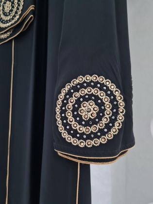 Vend 2 abayas neuves 