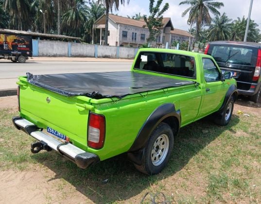 NISSAN HARBODY 